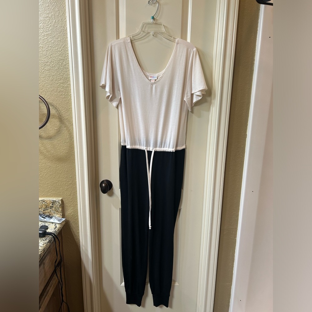 XS Lularoe Xoe Jumper